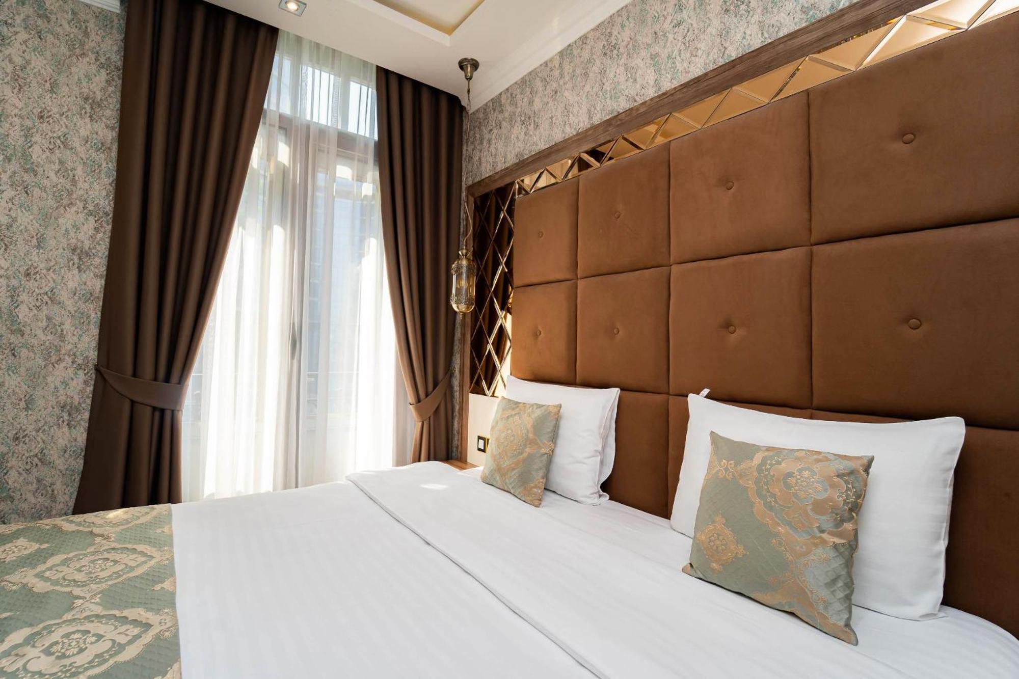 Hotel Aqua Liberty Tbilisi Exterior photo